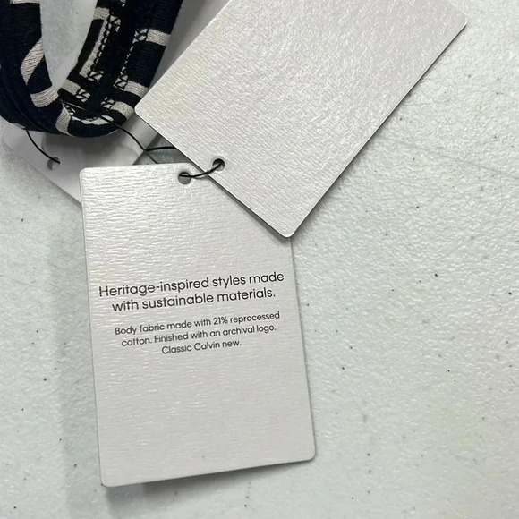 Women’s Calvin Klein Logo Print Bralette Small Black/White NWT - Picture 8 of 8